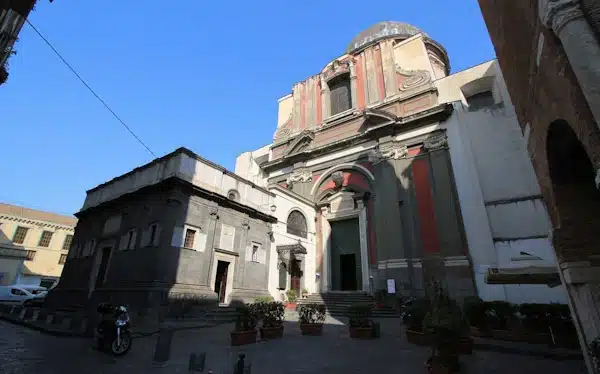 basilica pietrasanta Napoli